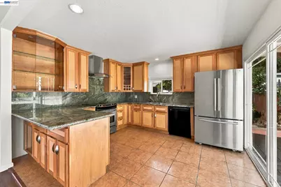33438 University Dr, Union City, CA 94587 - Photo 14