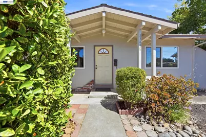 33438 University Dr, Union City, CA 94587 - Photo 4