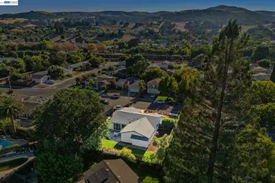9802 Davona Dr, San Ramon, CA 94583 - Photo 48