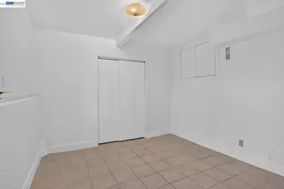 2244 20th St, Oakland, CA 94606 - Photo 78