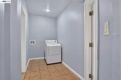 2244 20th St, Oakland, CA 94606 - Photo 64