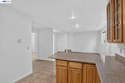 2244 20th St, Oakland, CA 94606 - Photo 72