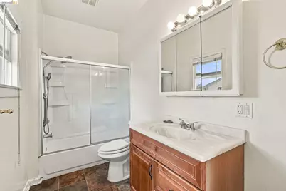 1926 14th Ave, Oakland, CA 94606 - Photo 18