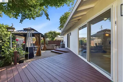 2394 Tahiti St, Hayward, CA 94545 - Photo 32