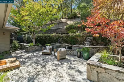 11 Redwood Cir, Lafayette, CA 94549 - Photo 22