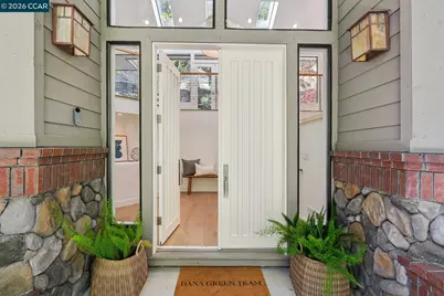 11 Redwood Cir, Lafayette, CA 94549 - Photo 2