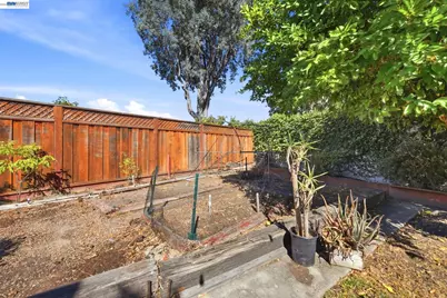 5946 Cinnabar Ct, Newark, CA 94560 - Photo 40