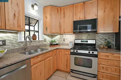1035 Palm Ave, Martinez, CA 94553 - Photo 8