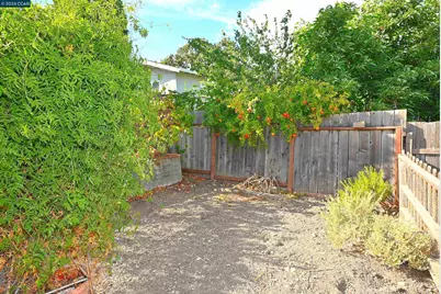 1035 Palm Ave, Martinez, CA 94553 - Photo 26