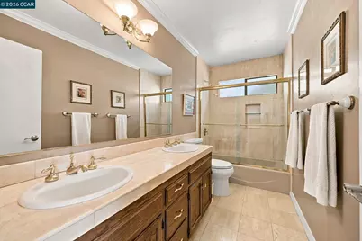 945 Stow Ln, Lafayette, CA 94549 - Photo 32