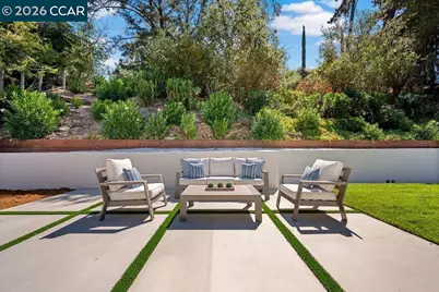 8 Ramona Dr, Orinda, CA 94563 - Photo 32