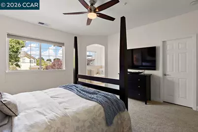 240 Explorer Way, Martinez, CA 94553 - Photo 24