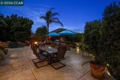240 Explorer Way, Martinez, CA 94553 - Photo 22