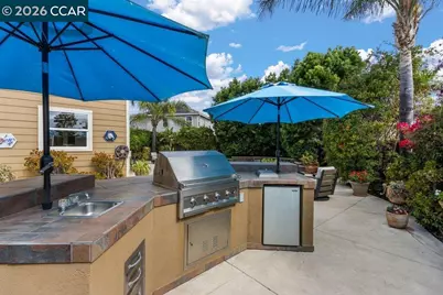 240 Explorer Way, Martinez, CA 94553 - Photo 44