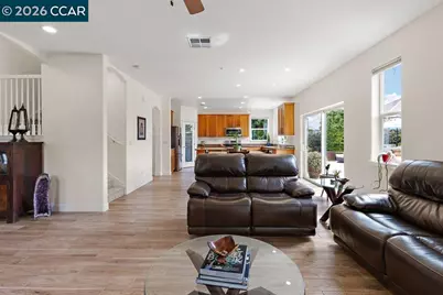 240 Explorer Way, Martinez, CA 94553 - Photo 6