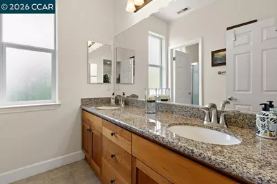 240 Explorer Way, Martinez, CA 94553 - Photo 30