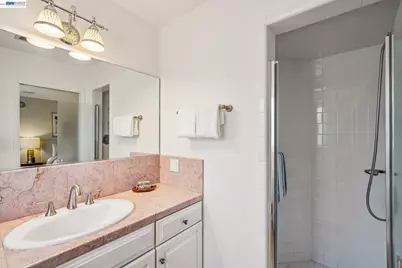 1312 Eastshore Dr, Alameda, CA 94501 - Photo 42