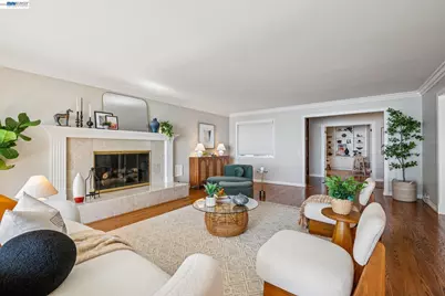 1312 Eastshore Dr, Alameda, CA 94501 - Photo 12