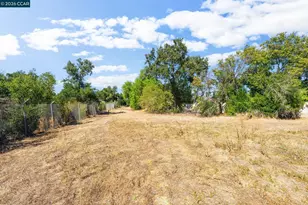 907 Lyon Ct, Concord, CA 94518 - Photo 26