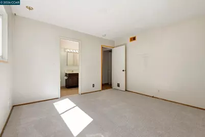 907 Lyon Ct, Concord, CA 94518 - Photo 10
