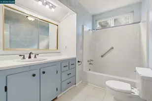 907 Lyon Ct, Concord, CA 94518 - Photo 18