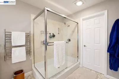 8 Starview Dr, Oakland, CA 94618 - Photo 50