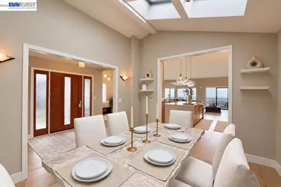 8 Starview Dr, Oakland, CA 94618 - Photo 8