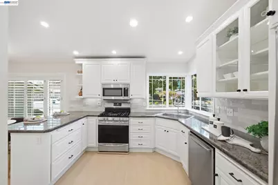 3704 Anderhan Pl, San Ramon, CA 94583 - Photo 8