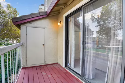 109 Peppermill Ln, Pittsburg, CA 94565 - Photo 32