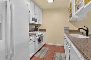 109 Peppermill Ln, Pittsburg, CA 94565 - Photo 12