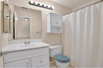 109 Peppermill Ln, Pittsburg, CA 94565 - Photo 24
