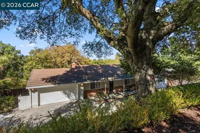 358 El Toyonal, Orinda, CA 94563 - Photo 2