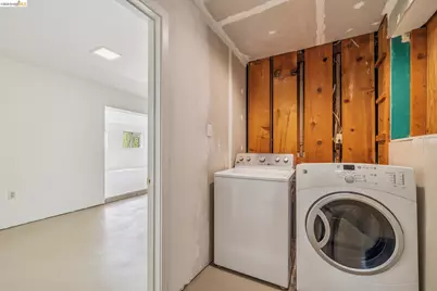 6334 Kensington Avenue, Richmond, CA 94805 - Photo 60