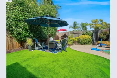 3327 Chapelle Dr, Roseville, CA 95661 - Photo 28