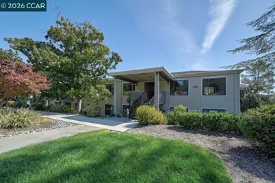 2424 Pine Knoll Dr #7, Walnut Creek, CA 94595 - Photo 2