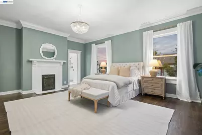1024 Grand St, Alameda, CA 94501 - Photo 76