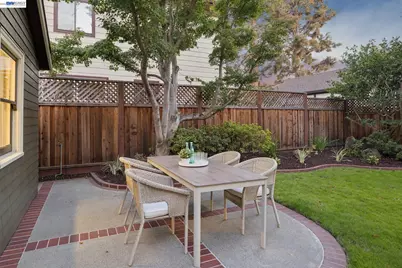 1024 Grand St, Alameda, CA 94501 - Photo 78