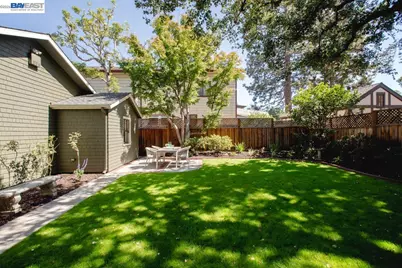 1024 Grand St, Alameda, CA 94501 - Photo 52