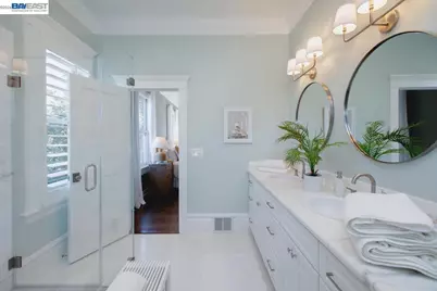 1024 Grand St, Alameda, CA 94501 - Photo 38