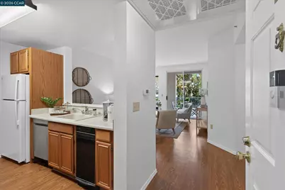 1840 Tice Creek Dr #2217, Walnut Creek, CA 94595 - Photo 2