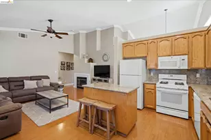 923 Blossom Dr, Brentwood, CA 94513 - Photo 26