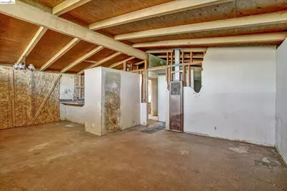 27758 La Porte Ave, Hayward, CA 94545 - Photo 32
