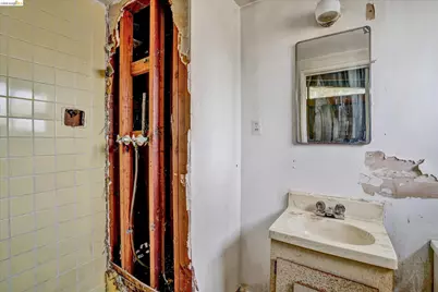 27758 La Porte Ave, Hayward, CA 94545 - Photo 20