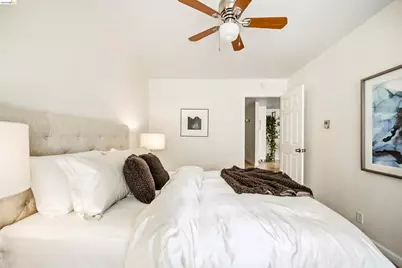 427 Lagunitas Ave #305, Oakland, CA 94610 - Photo 16
