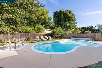 2225 Sierra Ct, Concord, CA 94518 - Photo 36