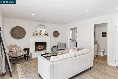 2225 Sierra Ct, Concord, CA 94518 - Photo 20