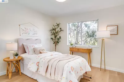 25781 Durrwood Ct, Castro Valley, CA 94552 - Photo 34