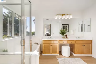 25781 Durrwood Ct, Castro Valley, CA 94552 - Photo 42