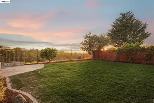 25781 Durrwood Ct, Castro Valley, CA 94552 - Photo 46