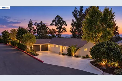 1069 Central Blvd, Hayward, CA 94542 - Photo 2